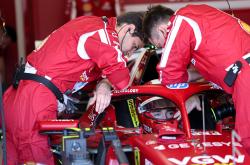 -关于伦敦举行F1赛车比赛，国家队表现不可思议的信息