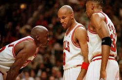 开云体育下载-NBA选秀新秀亮相，抢尽风头成焦点的简单介绍