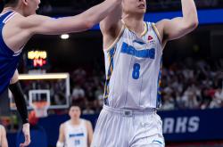 开云体育中国-球队引援提升实力，希望建立三分优势