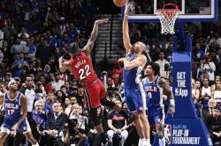 开云体育官方网站-热火B队鏖战尼克斯，哈里斯爆发神勇的简单介绍