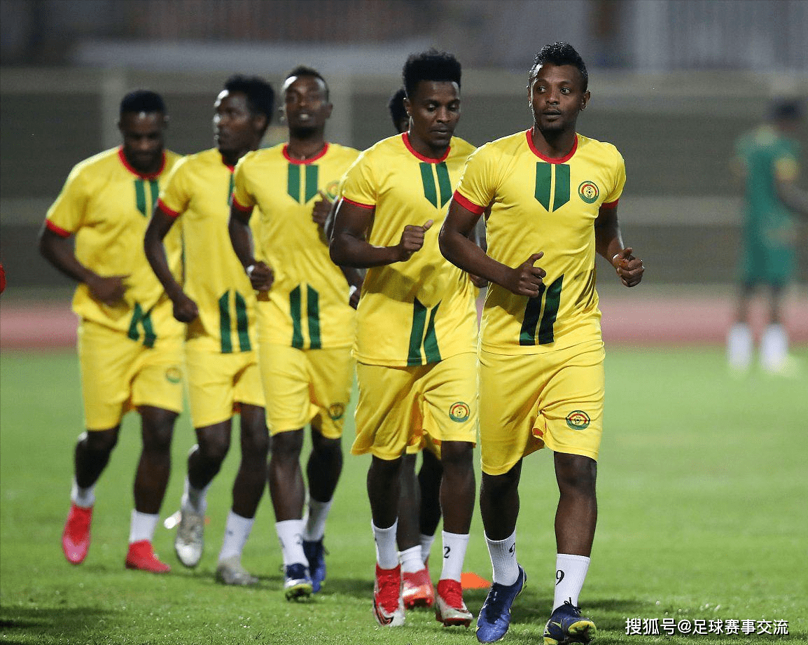 球队备战如火如荼，最终夺得比赛金杯