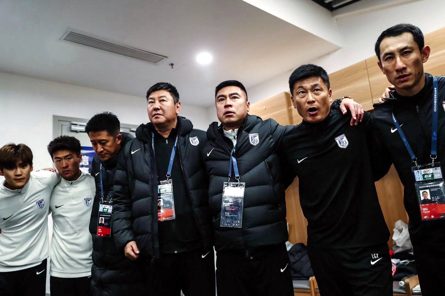 关于中超联赛盛况空前,球迷热情高涨的信息 关于中超联赛盛况空前,球迷热情高涨的信息