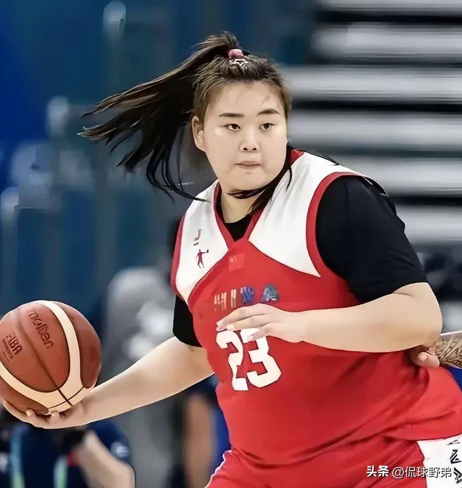 篮球比赛中国队成功问鼎,笑傲群雄 篮球比赛中国队成功问鼎,笑傲群雄