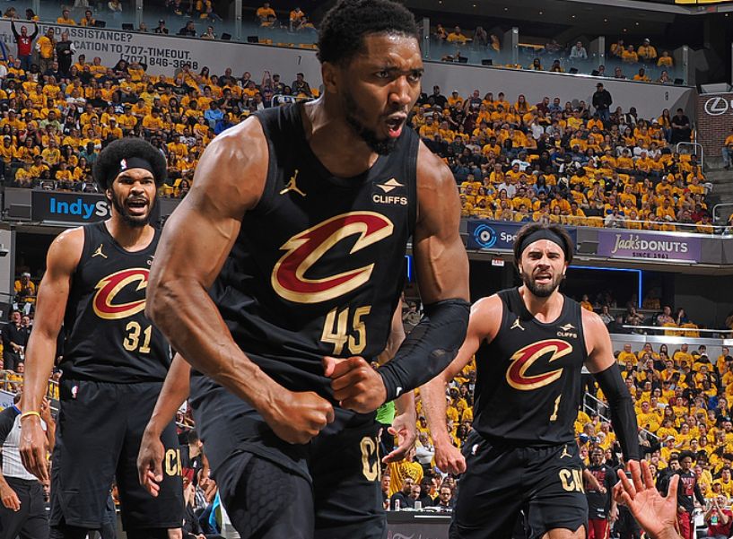 关于波兰男篮强势土耳其男篮，米切尔打破历史纪录的信息