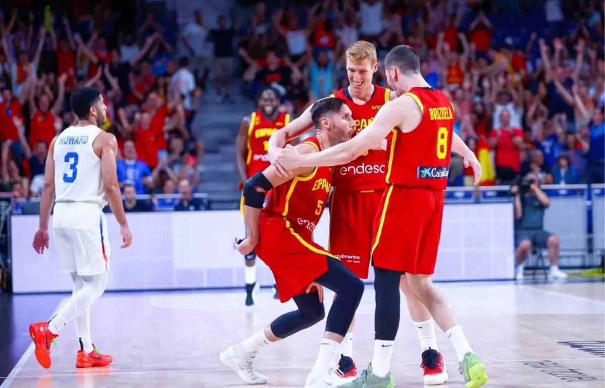 西班牙男篮逆转澳大利亚男篮，布克统治全场的简单介绍