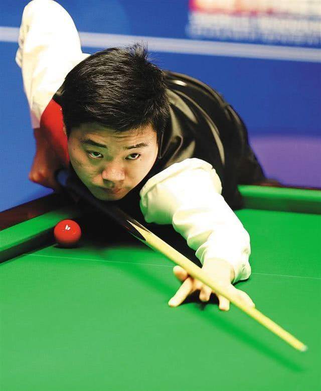 包含惊天逆转！田径战队挺进四强的词条