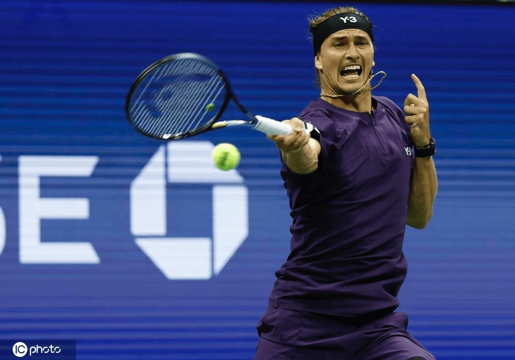 关于美网轻取法网，兹维列夫扛起全队的信息