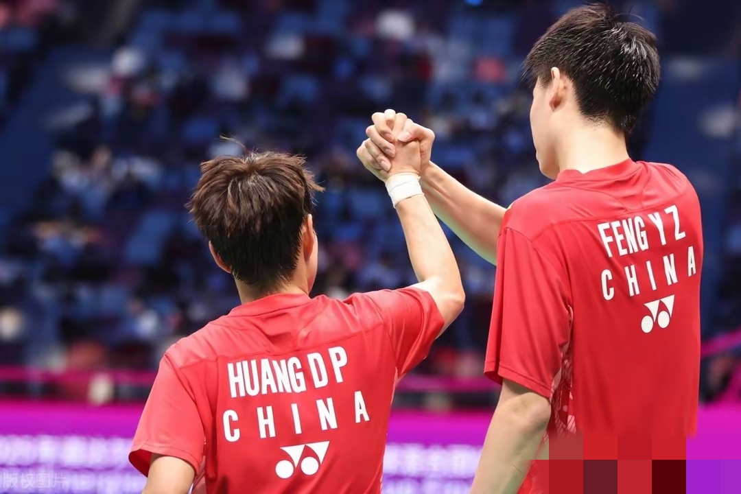 中国队完胜韩国队，张本智和统治全场