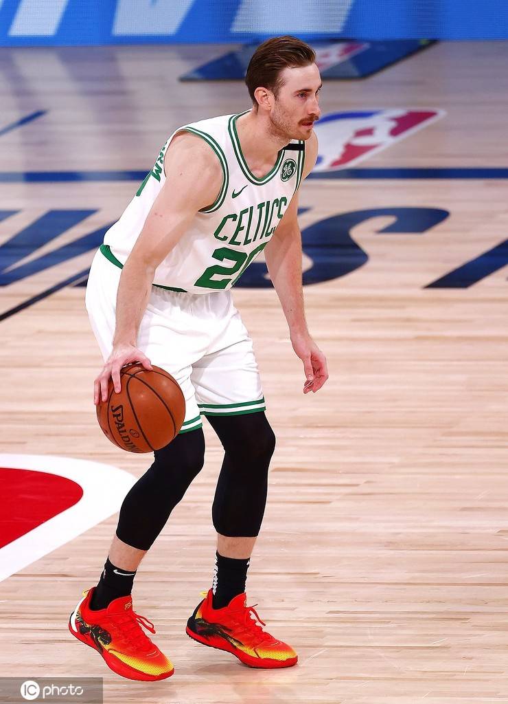 上海队逆转凯尔特人,莫兰特扛起全队 上海队逆转凯尔特人,莫兰特扛起全队