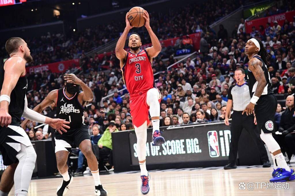 快船轻取尼克斯，麦科勒姆扛起全队